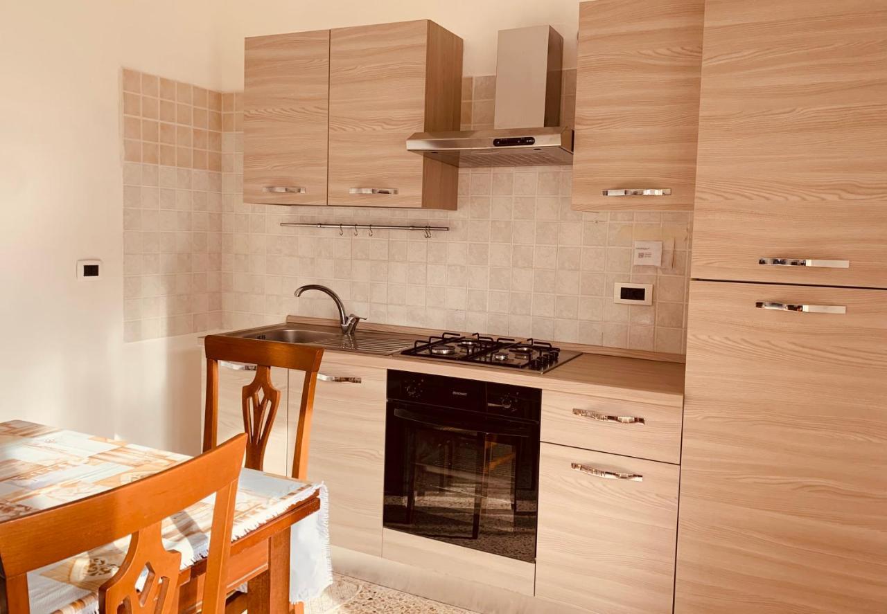 Albero D'Oro Apartment เลวานโต ภายนอก รูปภาพ